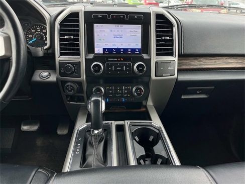Used 2020 Ford F150 Lariat w/ Equipment Group 502A Luxury image 9