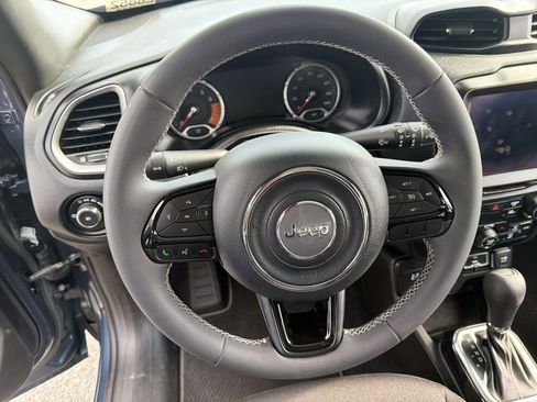 Used 2021 Jeep Renegade Latitude w/ Sun & Sound Group AWD/4WD image 11