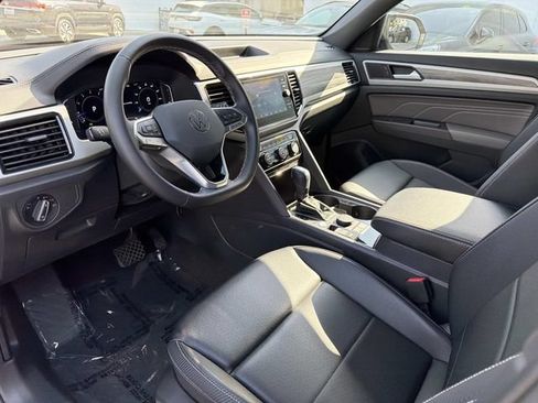 Certified 2023 Volkswagen Atlas Cross Sport SE w/ Black Wheel Package AWD/4WD image 13