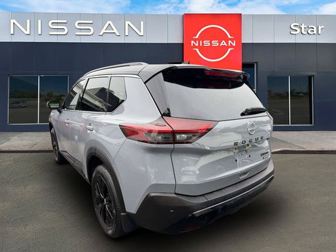 Used 2023 Nissan Rogue SV w/ SV Premium B Package AWD/4WD image 3