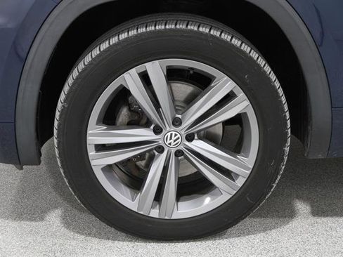 Used 2019 Volkswagen Atlas SEL R-Line image 23