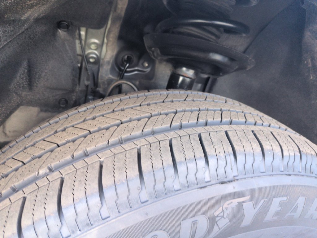 Certified 2025 Toyota RAV4 LE AWD/4WD image 28