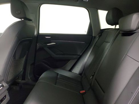 Used 2025 Audi Q6 e-tron Premium Plus w/ Premium Plus image 11