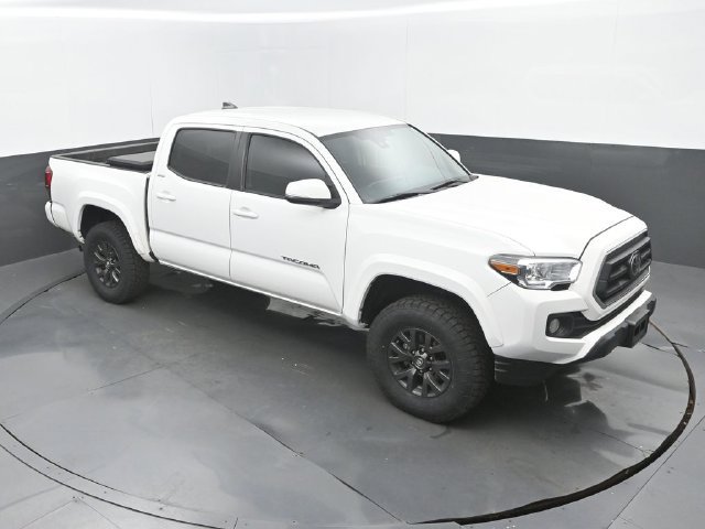 Used 2023 Toyota Tacoma SR5 w/ Technology Package AWD/4WD image 13