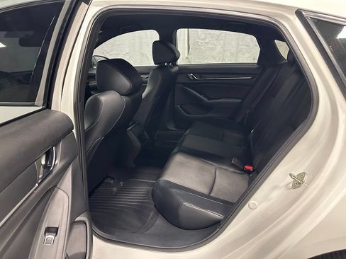 Used 2018 Honda Accord Sport image 39