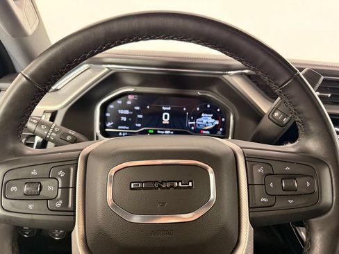 Used 2025 GMC Sierra 3500 Denali w/ Technology Package AWD/4WD image 40