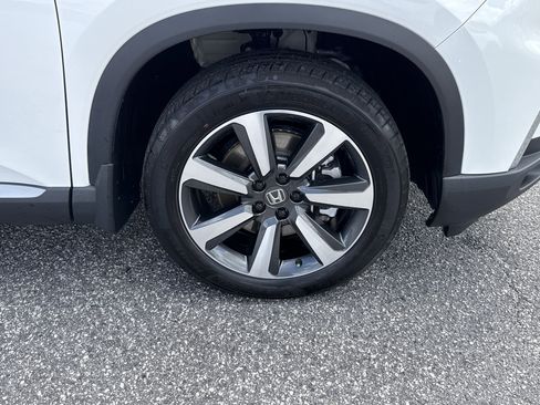 Used 2025 Honda Pilot Touring image 20