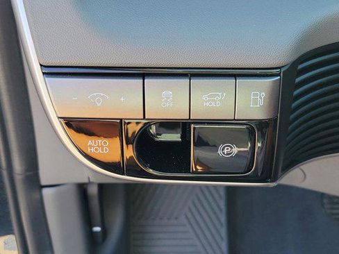 New 2025 Hyundai Ioniq 5 SEL image 29