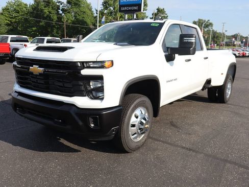 New 2026 Chevrolet Silverado 3500 W/T AWD/4WD image 18