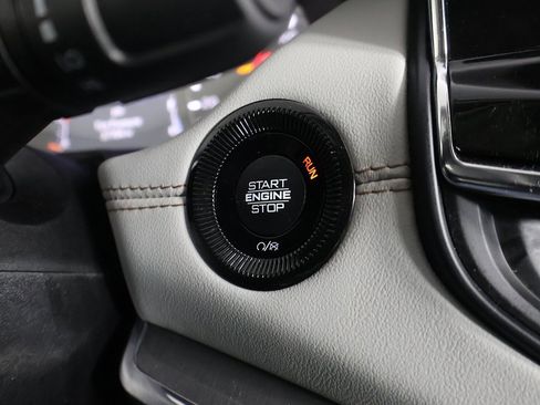 Used 2022 Jeep Compass Limited w/ Sun and Sound Group image 40