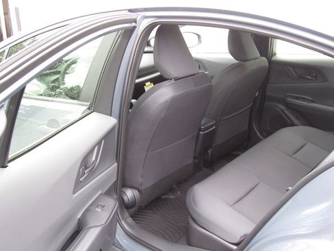 Used 2026 Toyota Prius LE AWD/4WD image 14