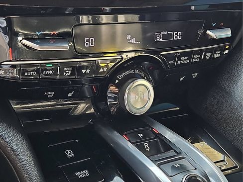 Certified 2022 Acura MDX SH-AWD image 21