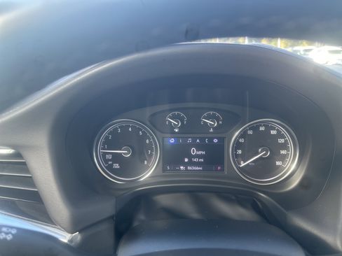 Used 2022 Buick Enclave Essence w/ Experience Buick Package image 17