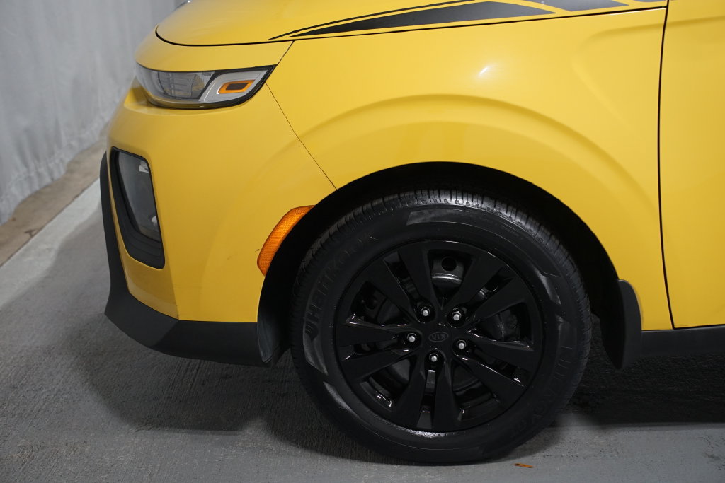 Used 2020 Kia Soul LX FWD image 5