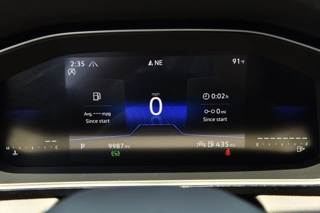 Certified 2025 Volkswagen Jetta Sport FWD image 12