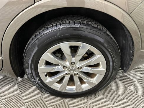 Used 2018 Buick Envision Essence image 23