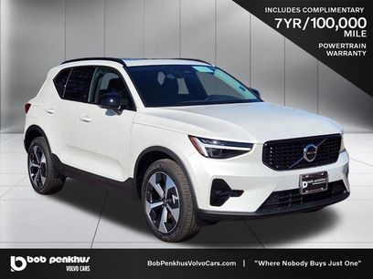 New 2026 Volvo XC40 B5 Plus w/ Protection Package Premier