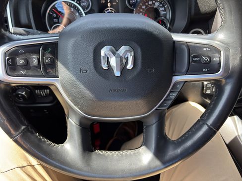 Used 2019 RAM 1500 Big Horn AWD/4WD image 6