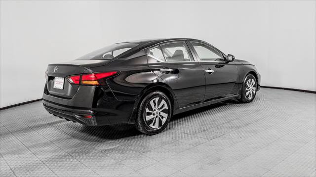 Used 2024 Nissan Altima 2.5 S FWD image 9