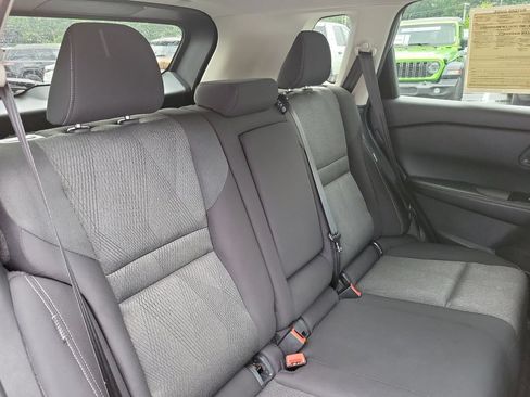 Used 2024 Nissan Rogue SV FWD image 35
