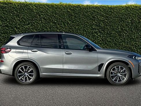Used 2026 BMW X5 M60i AWD/4WD image 3
