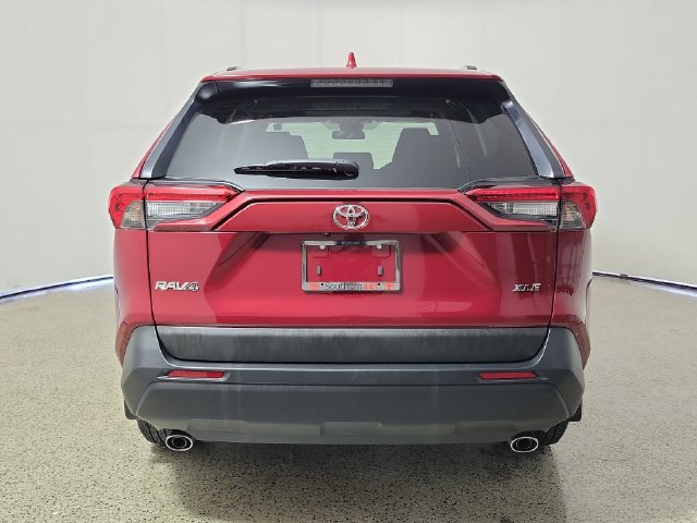 Used 2024 Toyota RAV4 XLE w/ Convenience Package FWD image 6