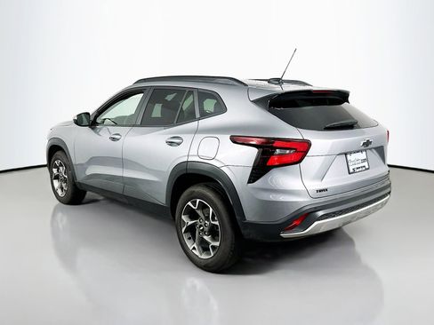 New 2025 Chevrolet Trax LT w/ Driver Confidence Package image 6