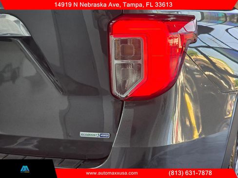 Used 2020 Ford Explorer XLT w/ Equipment Group 202A AWD/4WD image 13