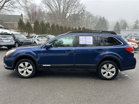 Used 2011 Subaru Outback 2.5i Premium w/ All-Weather Pkg image 2