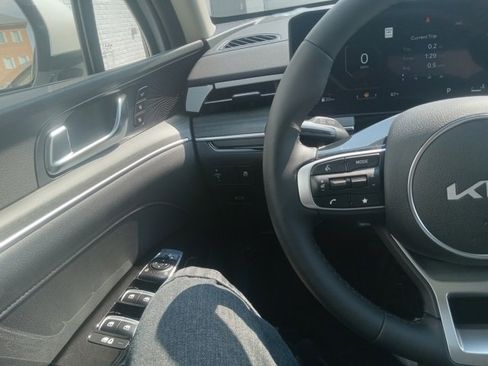 New 2025 Kia K5 EX image 31