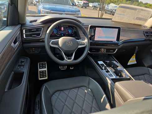 New 2026 Volkswagen Atlas SEL Premium R-Line image 7