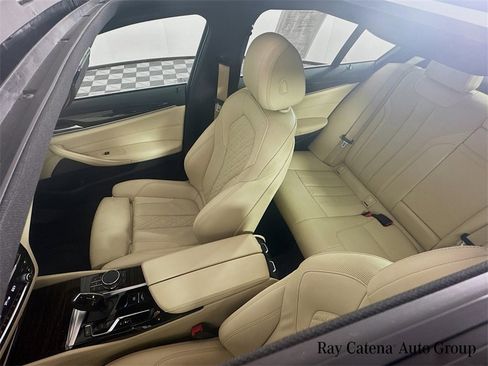 Certified 2023 BMW 530e xDrive w/ Premium Package image 23