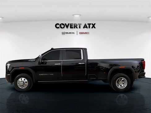 Used 2024 GMC Sierra 3500 Denali Ultimate image 3