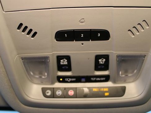Used 2019 GMC Acadia SLE w/ LPO, Floor Liner Package FWD image 31