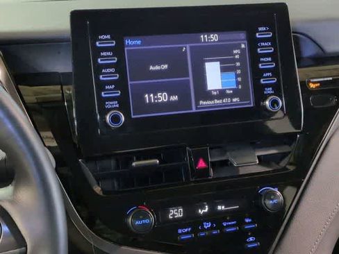 Used 2024 Toyota Camry SE FWD image 27