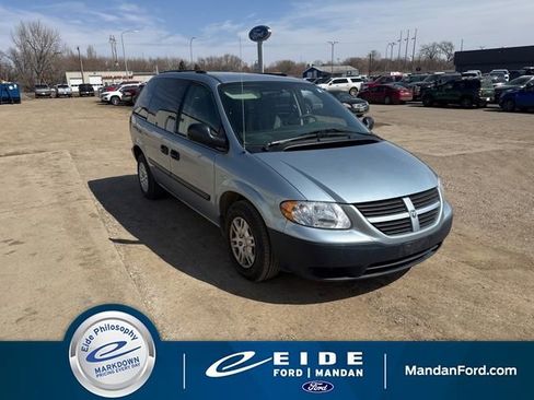 Used 2005 Dodge Caravan SE w/ Popular Equipment Group image 1
