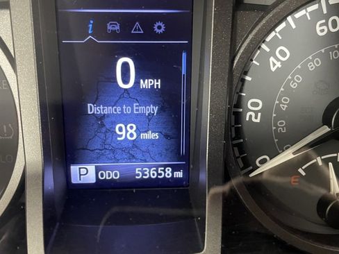 Used 2020 Toyota Tacoma TRD Sport w/ Technology Package image 9