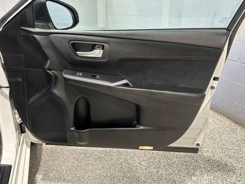 Used 2015 Toyota Camry XSE w/ Advanced Technology Package FWD image 17