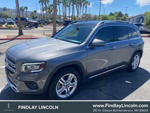 Used 2021 Mercedes-Benz GLB 250 4MATIC w/ Premium Package image 1