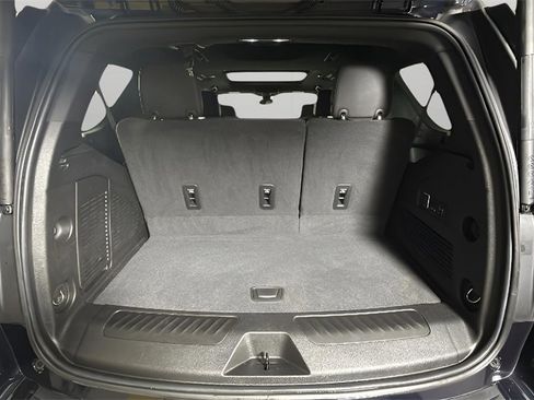 Used 2022 Chevrolet Tahoe LT w/ LT Signature Plus Package image 46