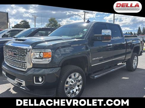 Used 2019 GMC Sierra 2500 Denali w/ Duramax Plus Package AWD/4WD image 1
