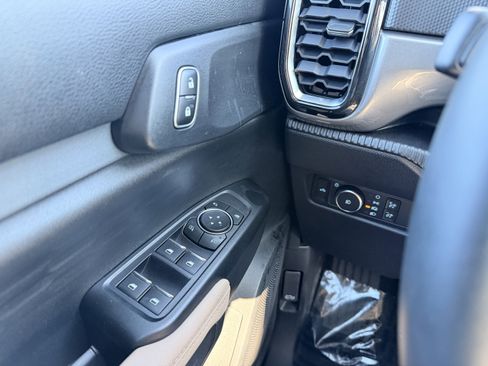 Used 2024 Ford Ranger XLT w/ FX4 Off-Road Package image 22