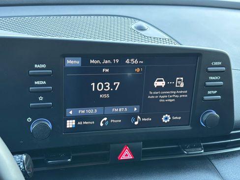 Certified 2025 Hyundai Elantra Sport FWD image 15