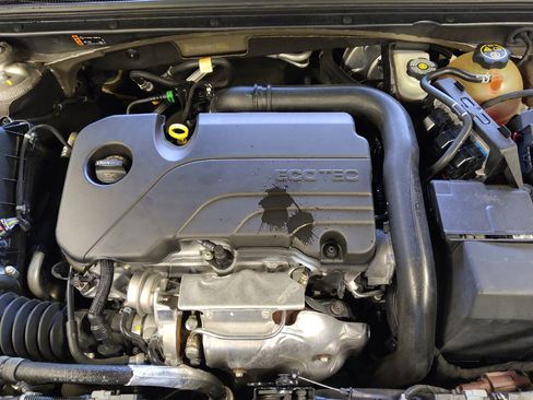 Used 2022 Chevrolet Malibu LS FWD image 30