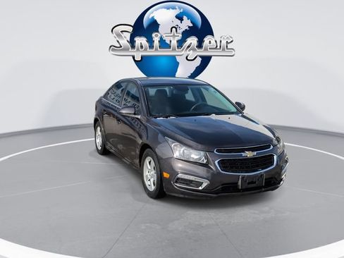 Used 2016 Chevrolet Cruze LT image 3