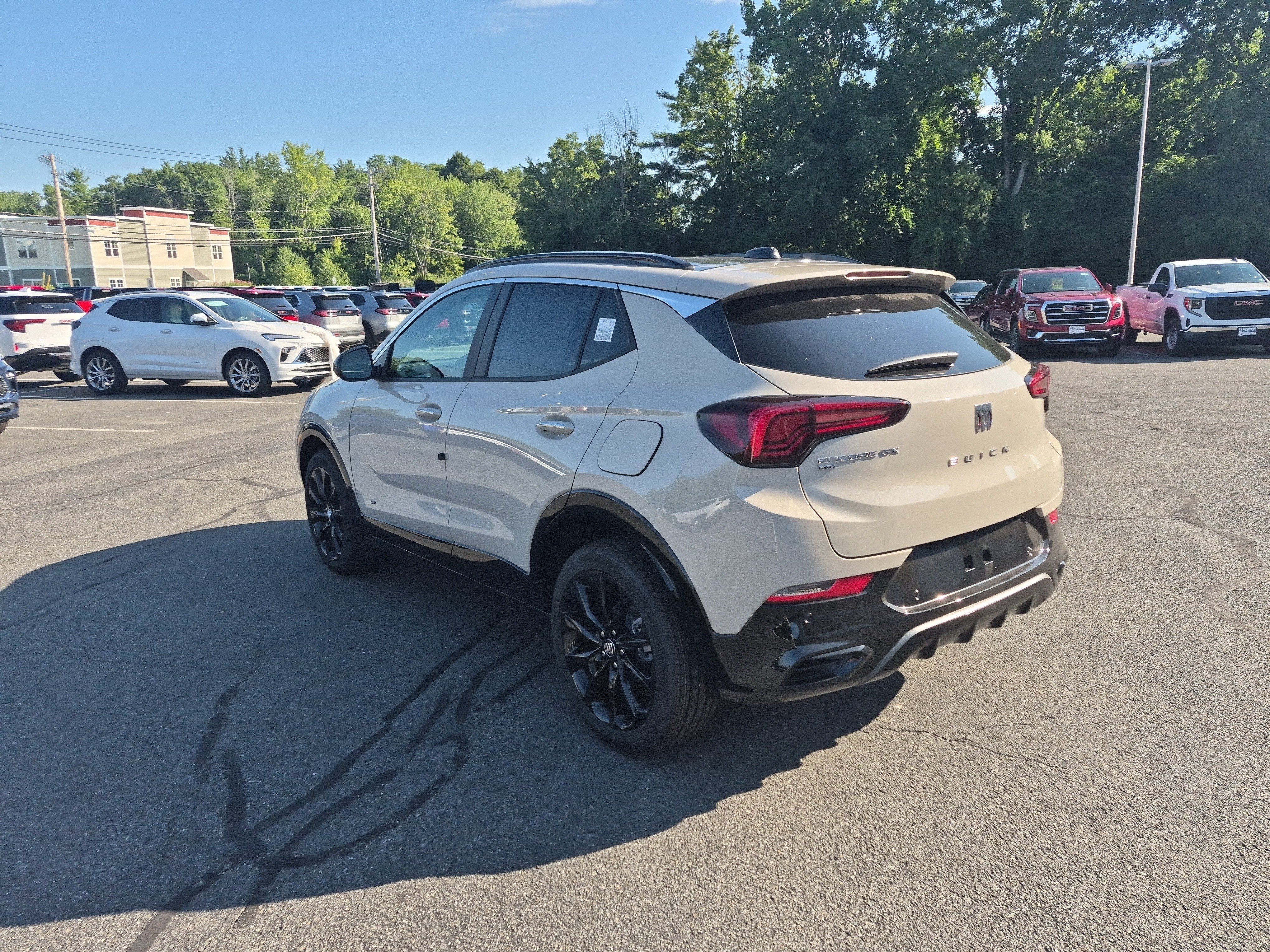 Used 2026 Buick Encore GX Sport Touring w/ Studio Series AWD/4WD image 15