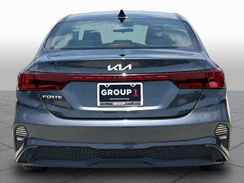 Certified 2024 Kia Forte LXS FWD image 5