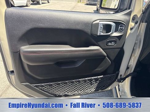 Used 2020 Jeep Gladiator Rubicon AWD/4WD image 16