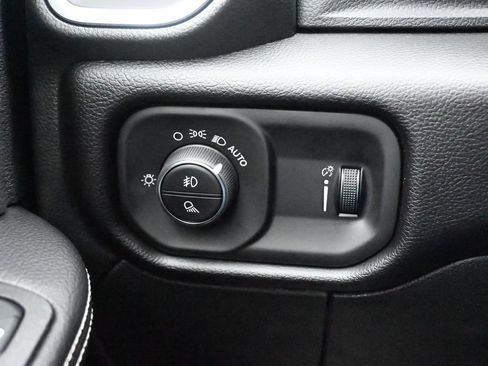 New 2026 RAM 2500 Big Horn AWD/4WD image 34