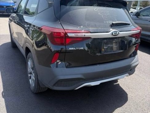 Used 2021 Kia Seltos LX AWD/4WD image 4